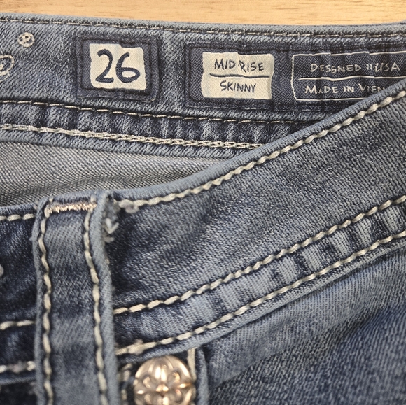 MissMe Jean's - Picture 4 of 10